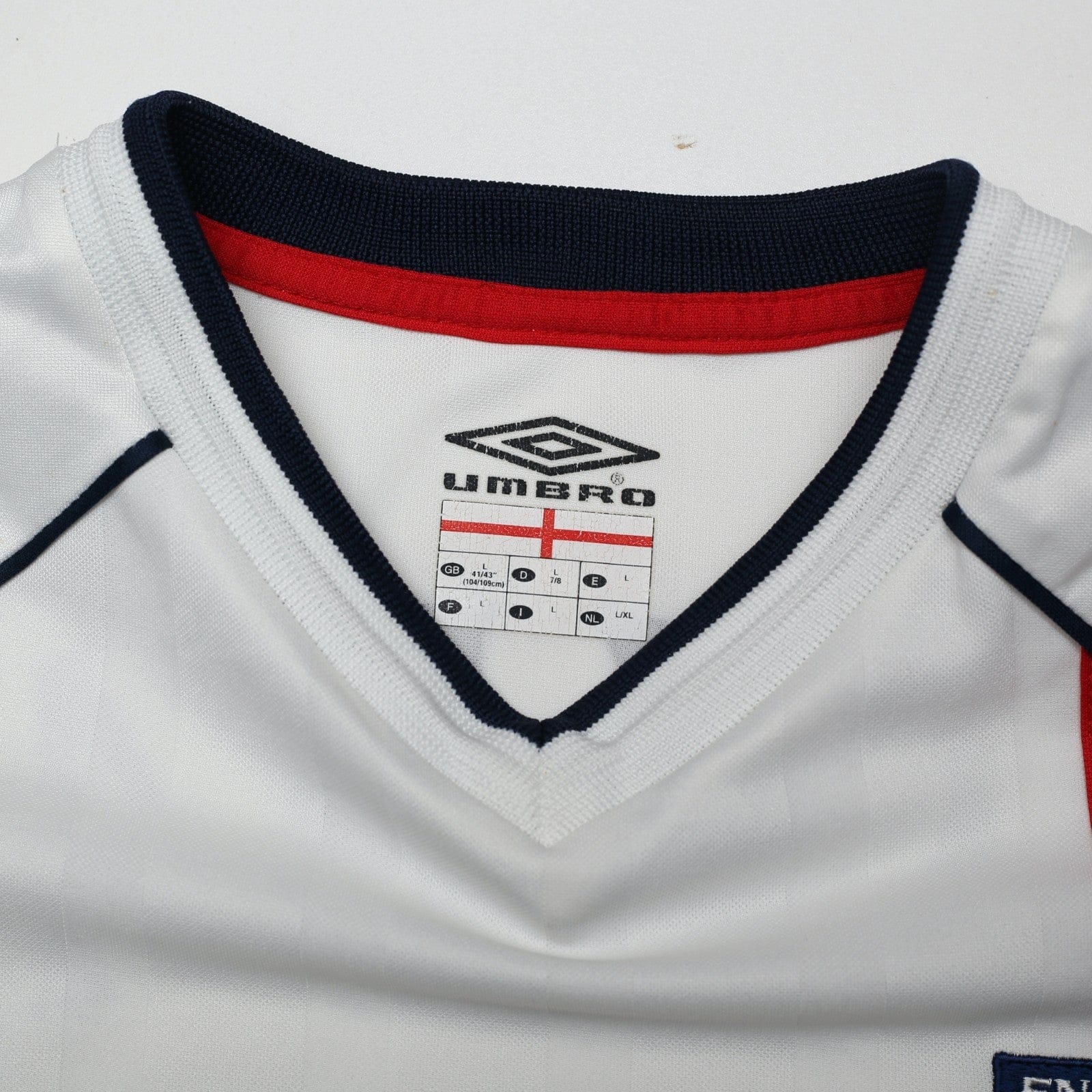 2001/03 Beckham #7 England Vintage Umbro Home Greece Football Shirt (L)