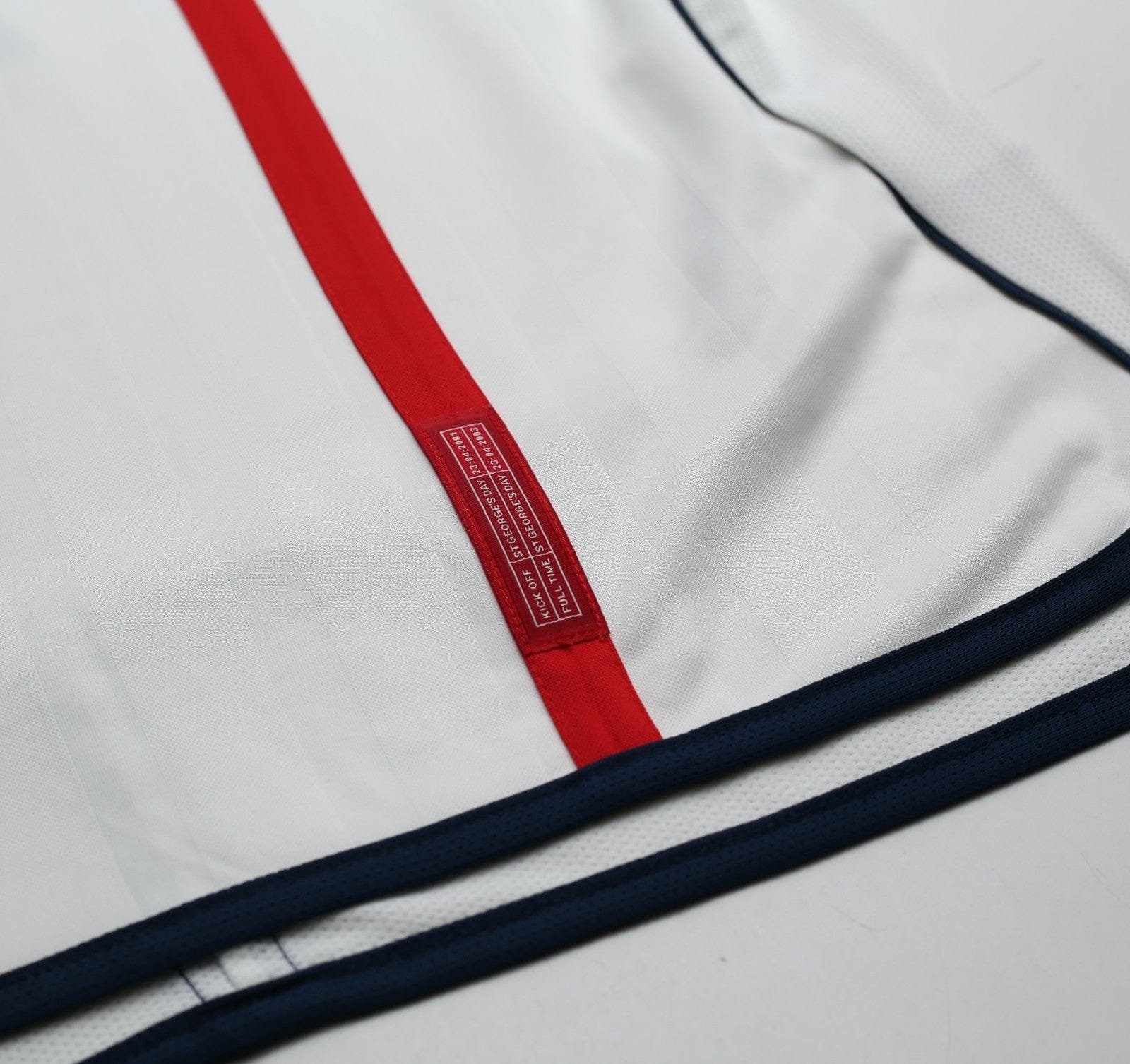 2001/03 BECKHAM #7 England Vintage Umbro Home Greece Football Shirt (L) WC 2002