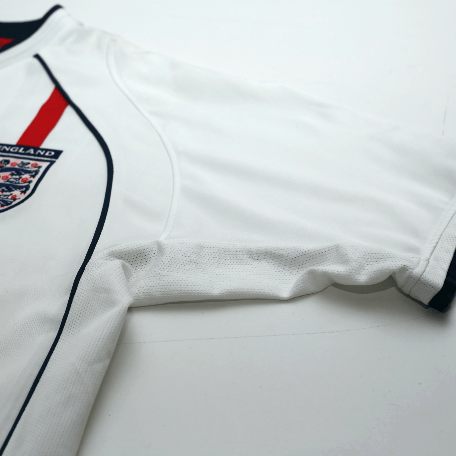 2001/03 Beckham #7 England Vintage Umbro Home Greece Football Shirt (M)