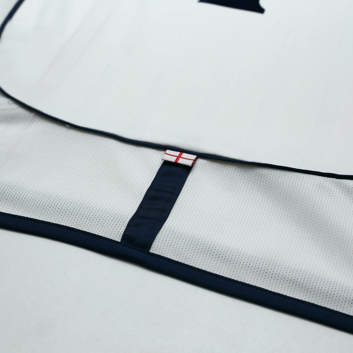 2001/03 Beckham #7 England Vintage Umbro Home Greece Football Shirt (M)