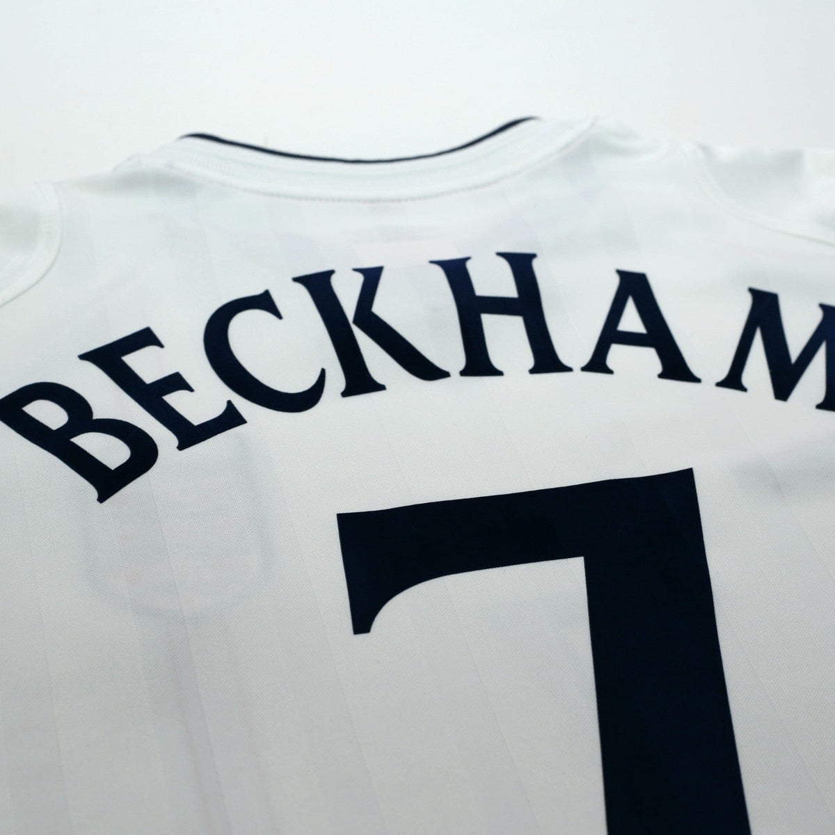 2001/03 Beckham #7 England Vintage Umbro Home Greece Football Shirt (M)