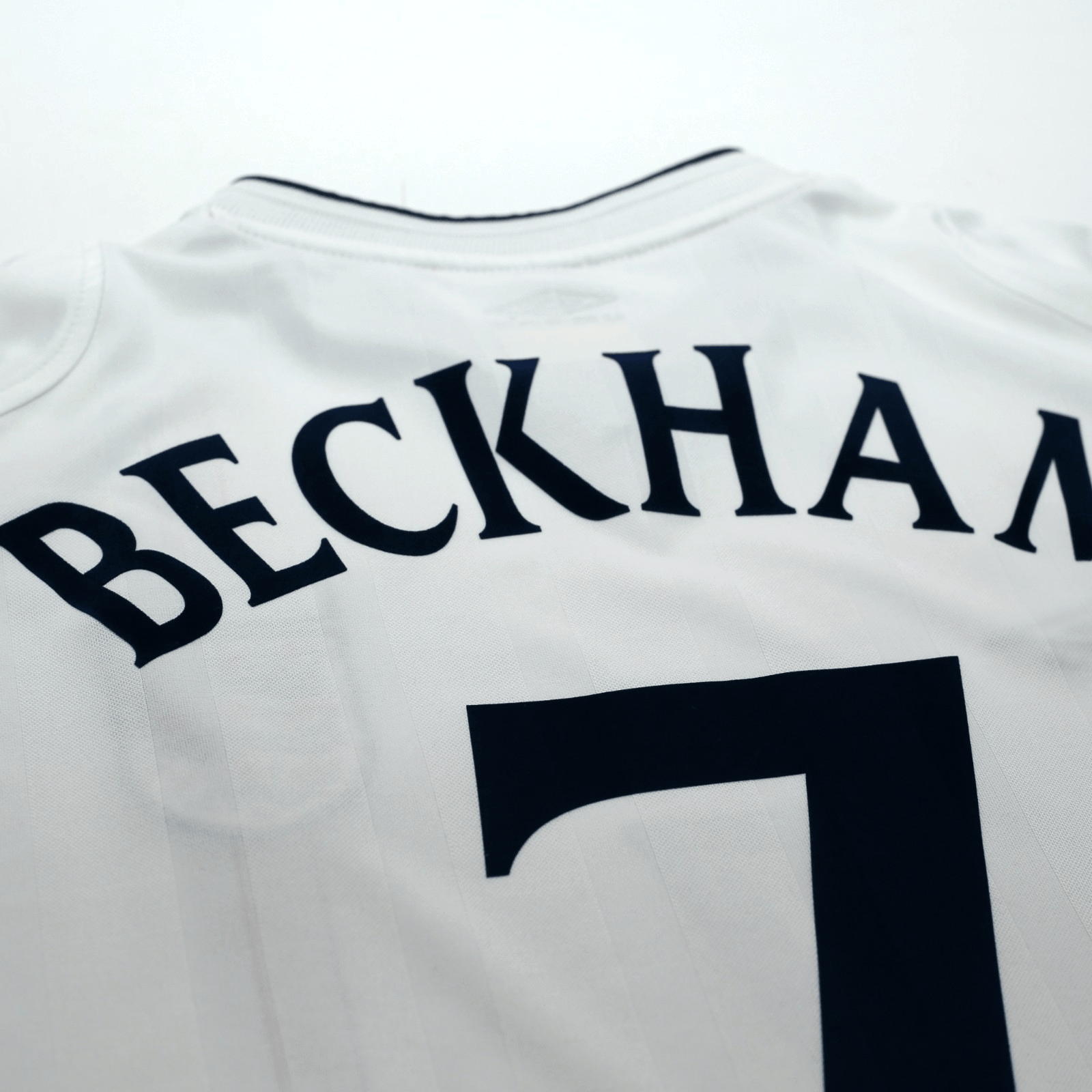 2001/03 Beckham #7 England Vintage Umbro Home Greece Football Shirt (M)
