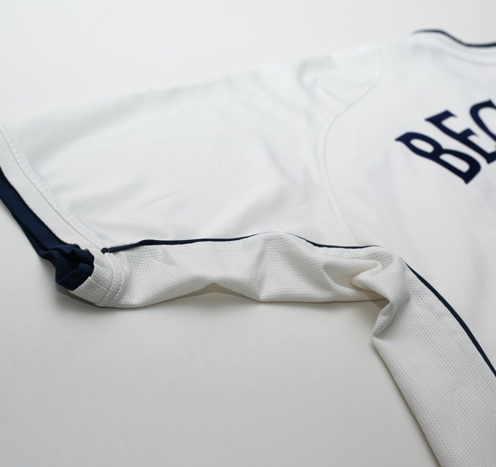 2001/03 BECKHAM #7 England Vintage Umbro Home Greece Football Shirt (M) WC 2002