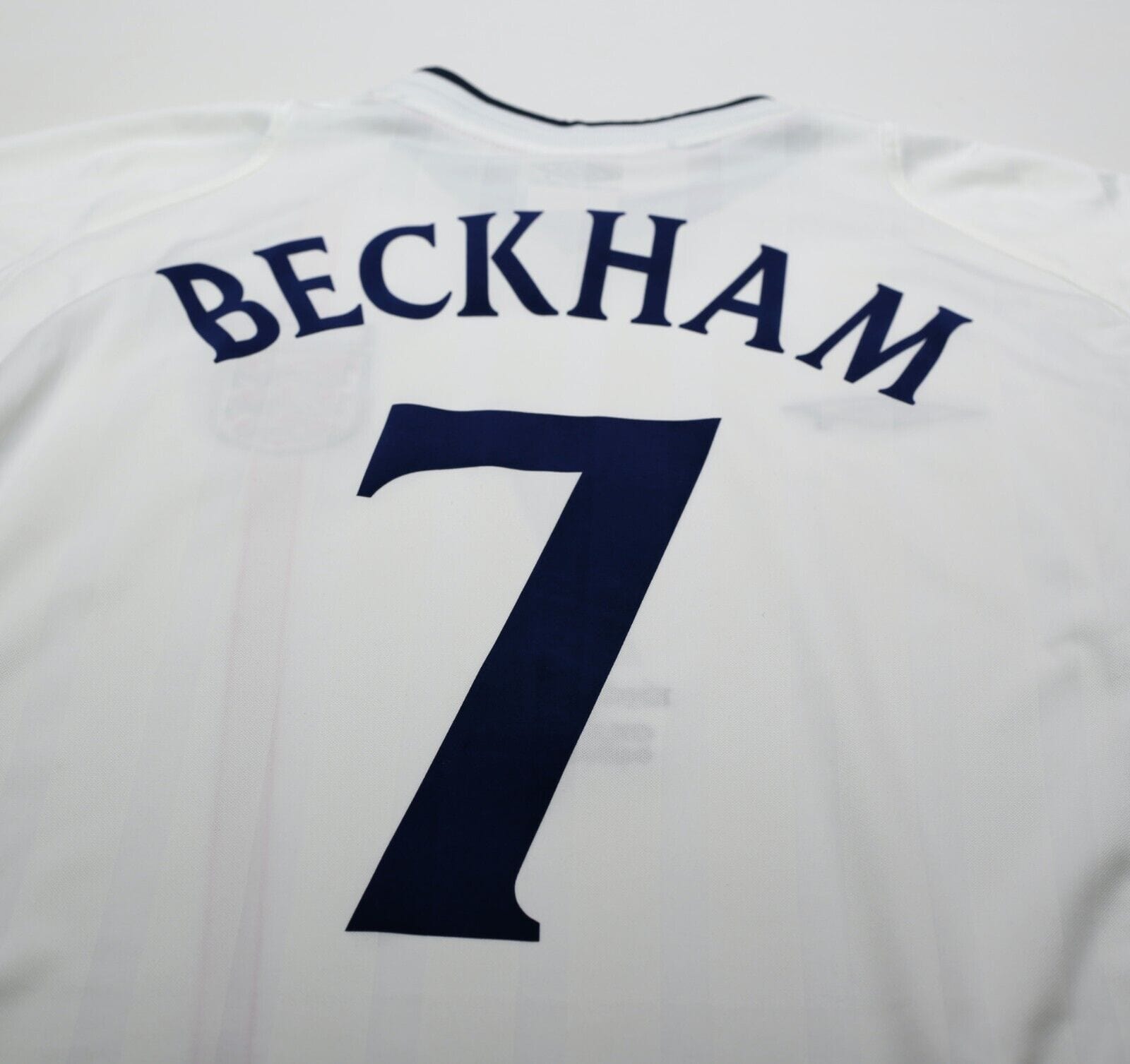 2001/03 BECKHAM #7 England Vintage Umbro Home Greece Football Shirt (S) WC 2002
