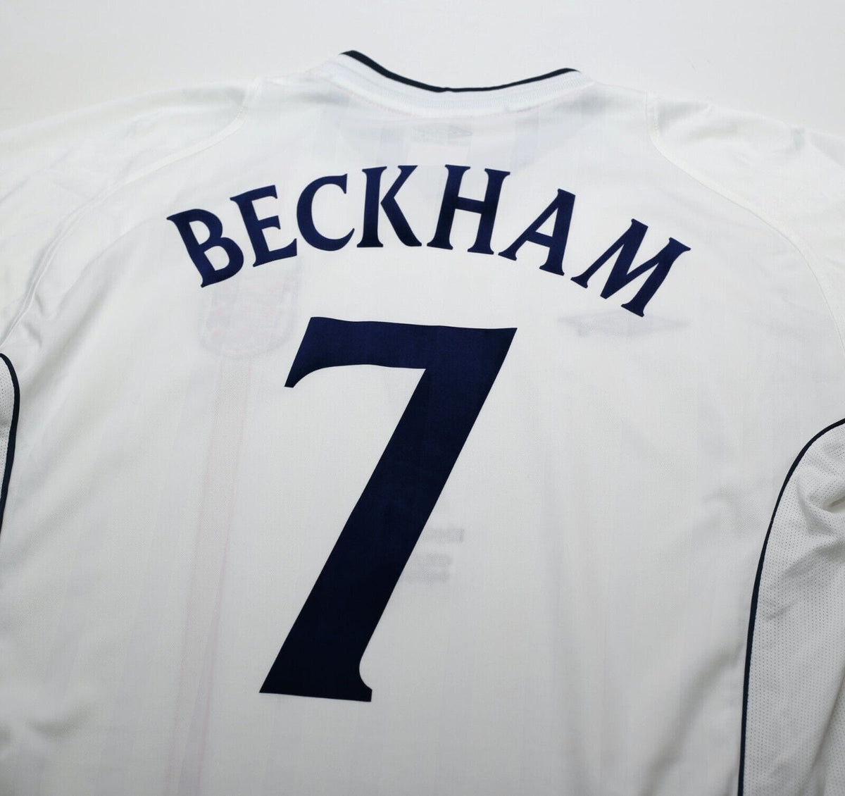 2001/03 BECKHAM #7 England Vintage Umbro Home Greece Football Shirt (S) WC 2002