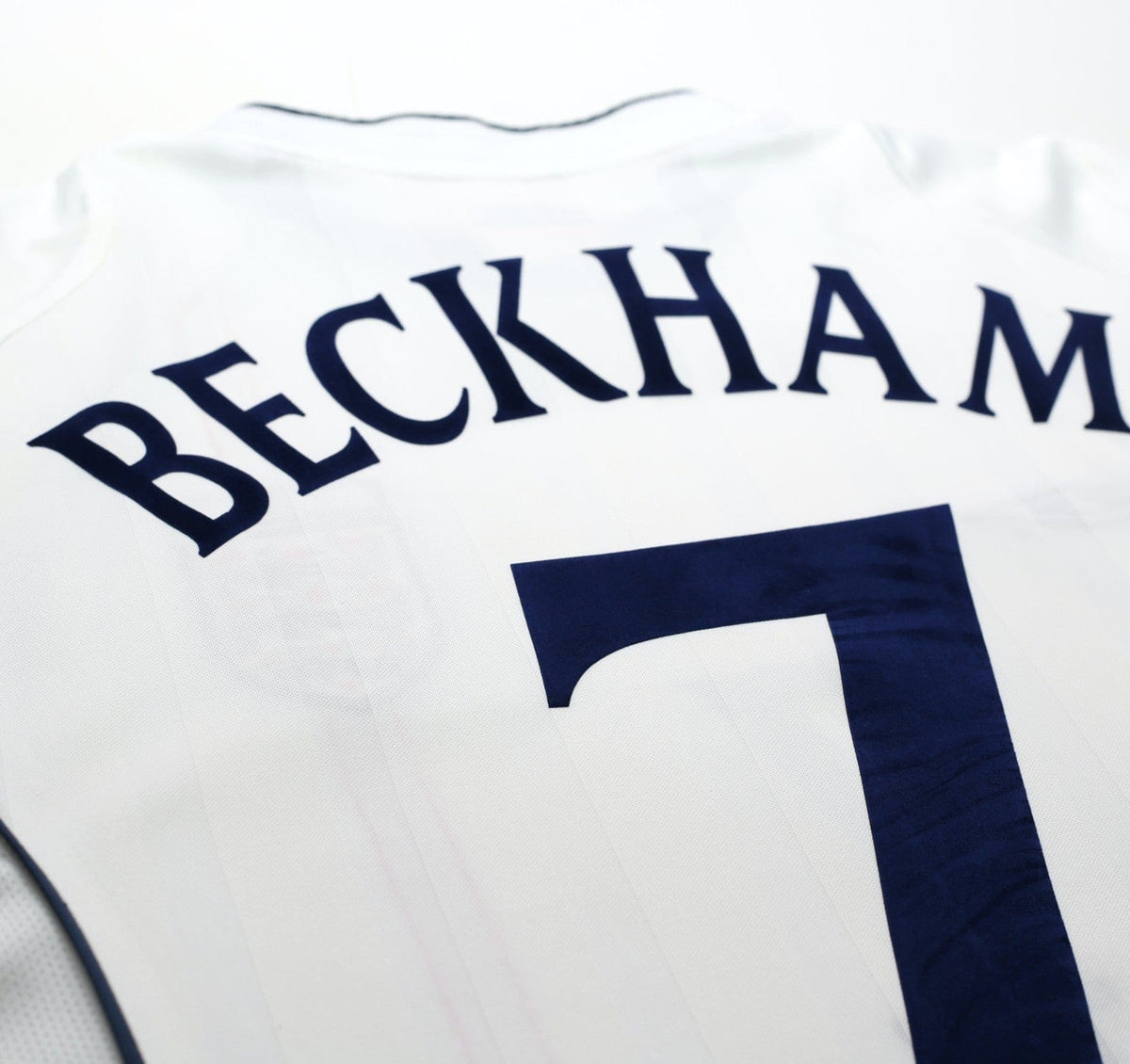 2001/03 BECKHAM #7 England Vintage Umbro Home Greece Football Shirt (S) WC 2002