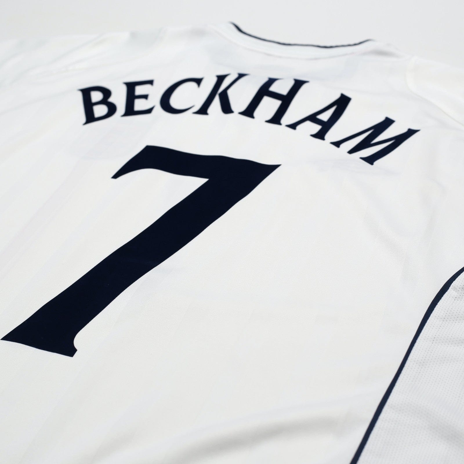 2001/03 Beckham #7 England Vintage Umbro Home Greece Football Shirt (XL)