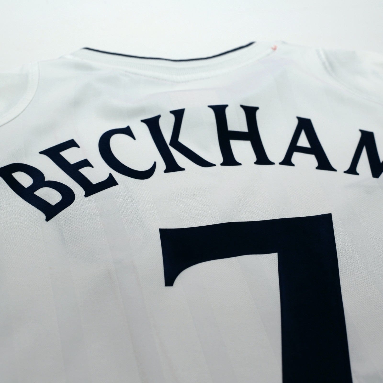 2001/03 Beckham #7 England Vintage Umbro Home Greece Football Shirt (XL)