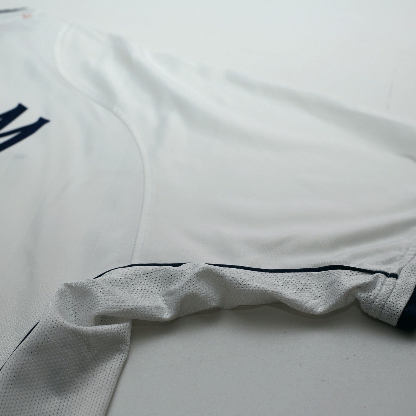 2001/03 Beckham #7 England Vintage Umbro Home Greece Football Shirt (XL)