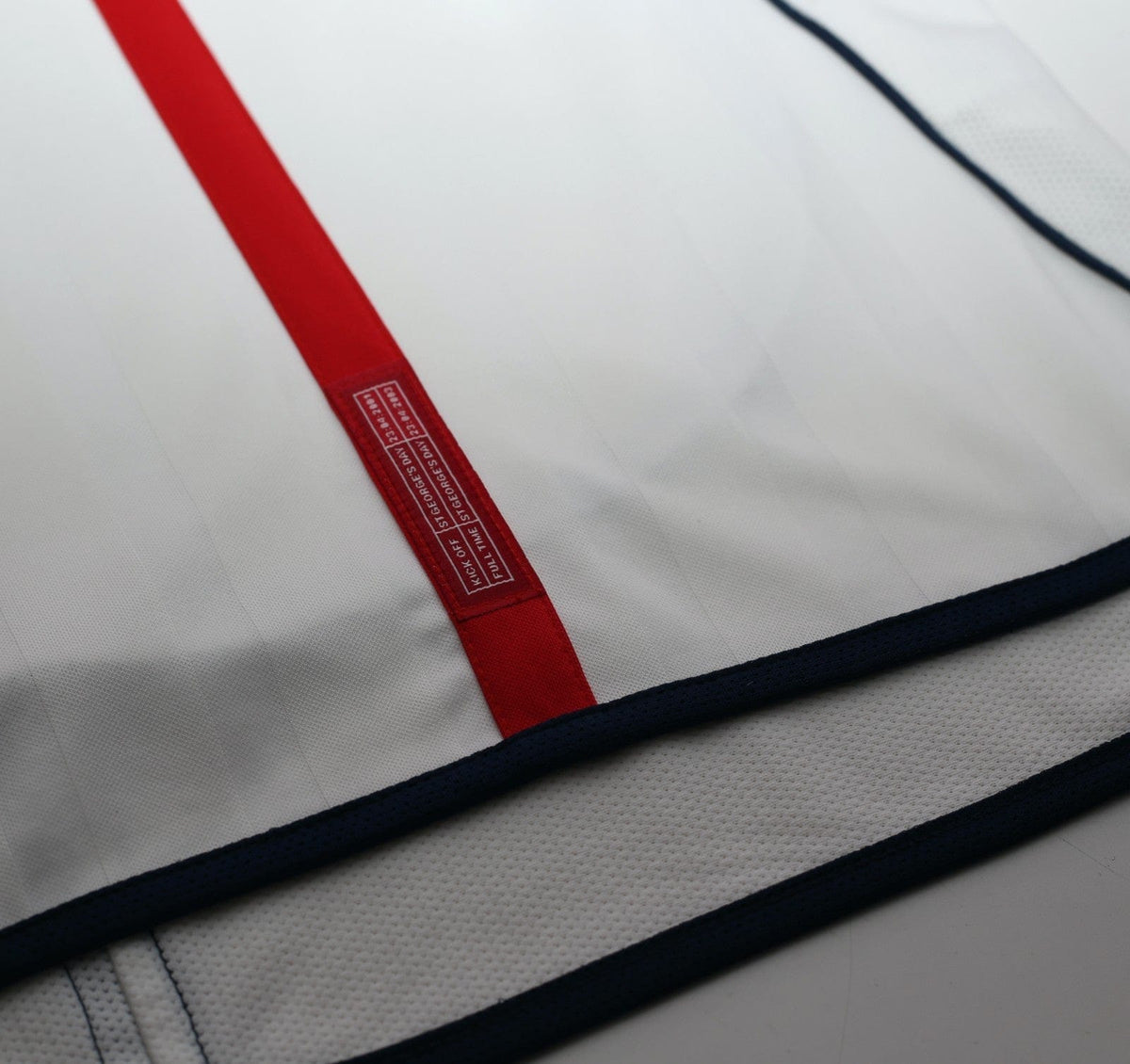 2001/03 BECKHAM #7 England Vintage Umbro Home Greece Football Shirt (XL) 2002