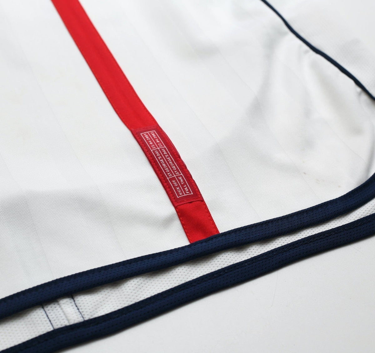 2001/03 BECKHAM #7 England Vintage Umbro Home Greece Football Shirt (XL) 2002