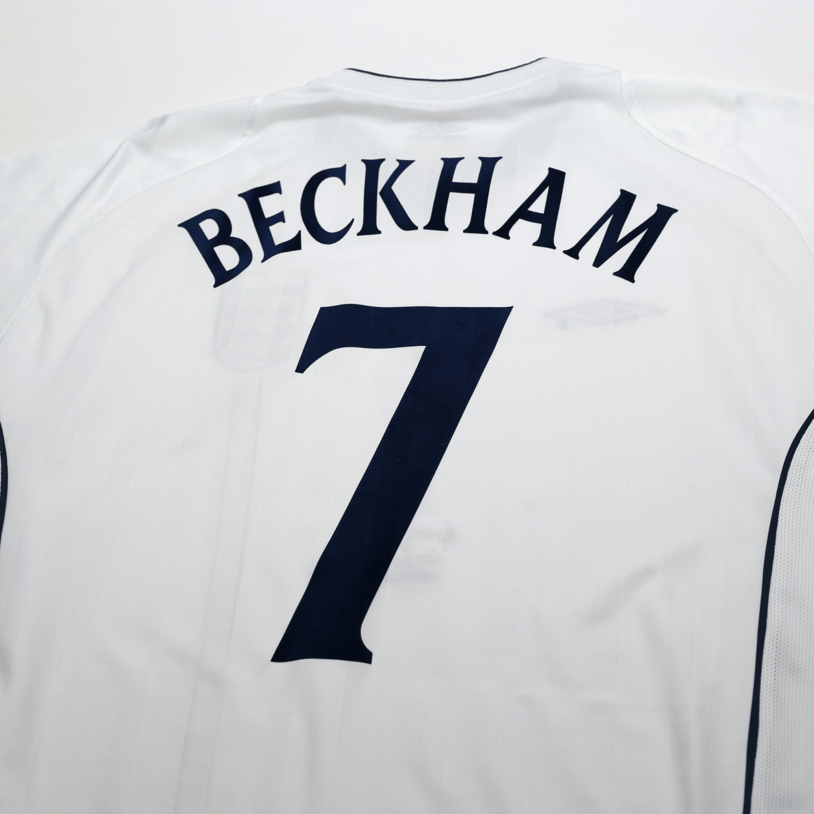 2001/03 Beckham #7 England Vintage Umbro Home Greece Football Shirt (XL) 2002 WC