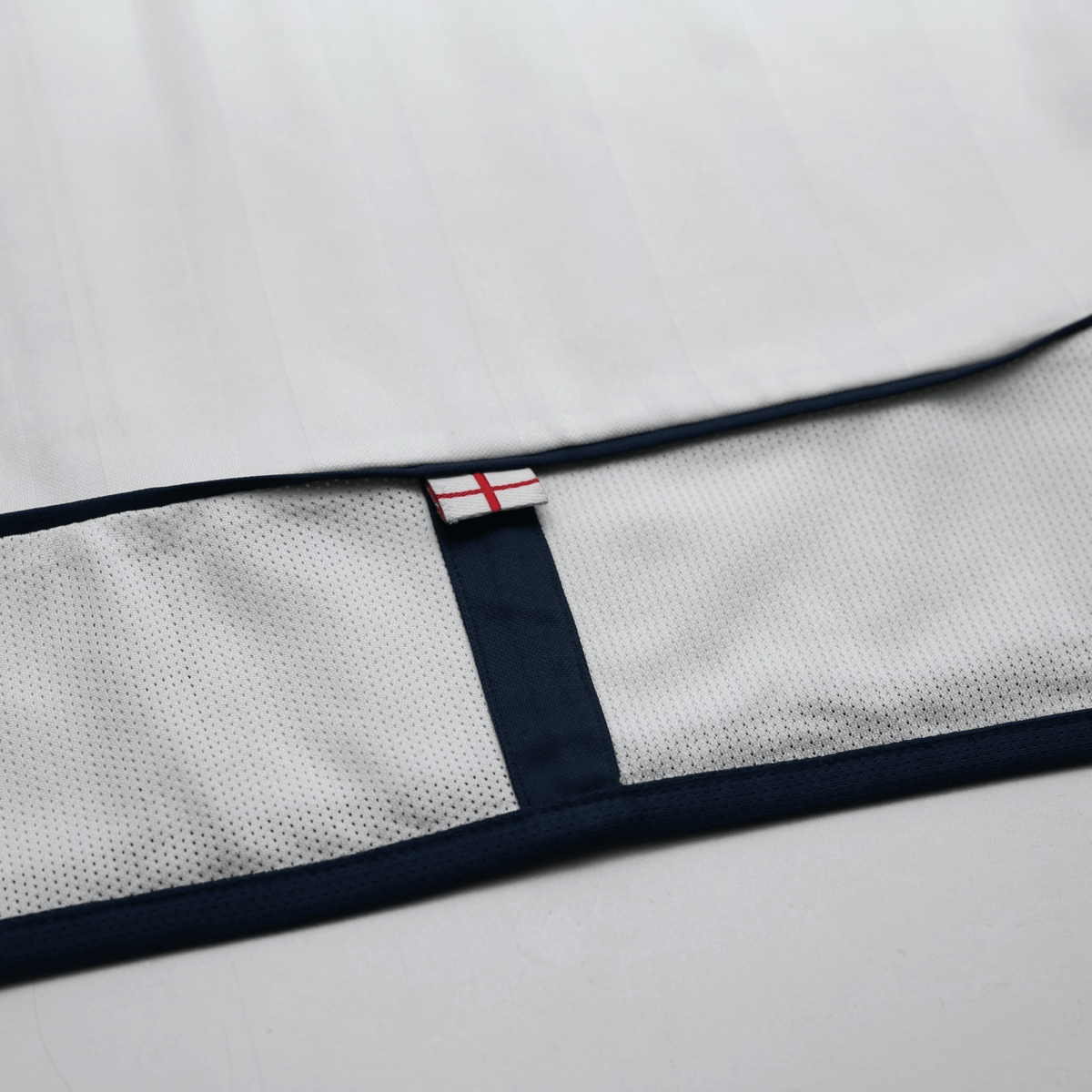 2001/03 Beckham #7 England Vintage Umbro Home Greece Football Shirt (XL) 2002 WC