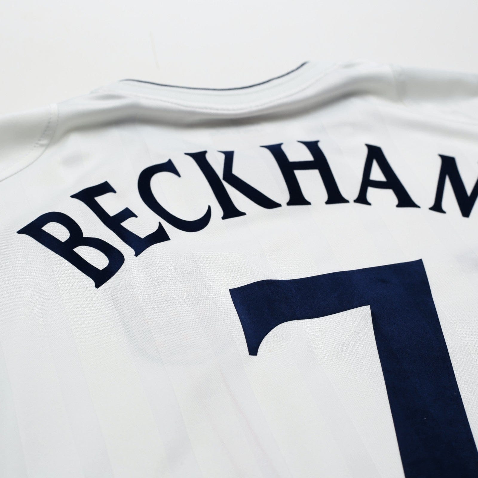 2001/03 Beckham #7 England Vintage Umbro Home Greece Football Shirt (XL) 2002 WC
