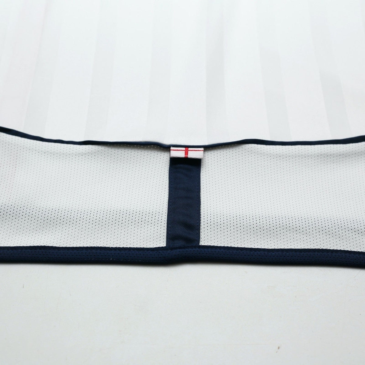 2001/03 Beckham #7 England Vintage Umbro L/S Home Greece Football Shirt (L)