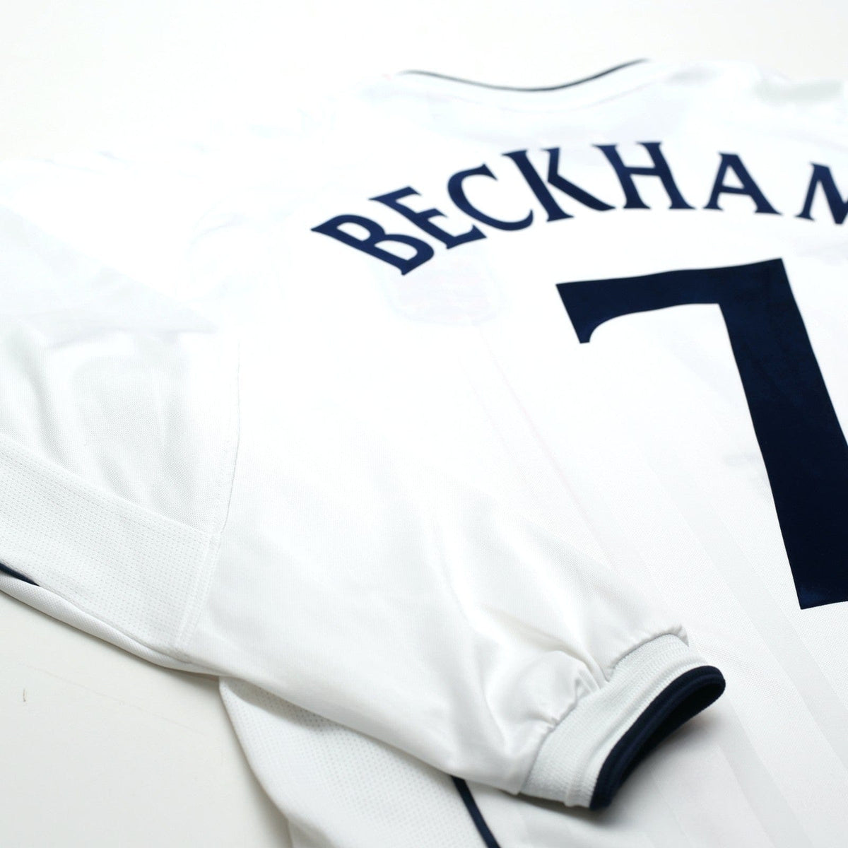 2001/03 Beckham #7 England Vintage Umbro L/S Home Greece Football Shirt (L)