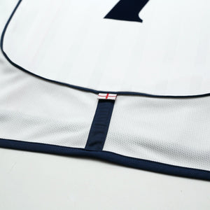 2001/03 Beckham #7 England Vintage Umbro L/S Home Greece Football Shirt (S)