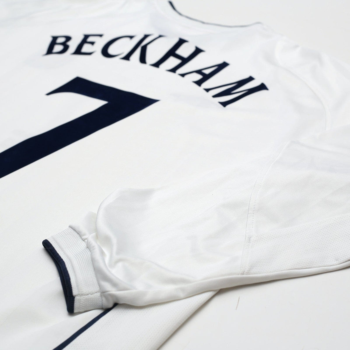 2001/03 Beckham #7 England Vintage Umbro L/S Home Greece Football Shirt (XL)