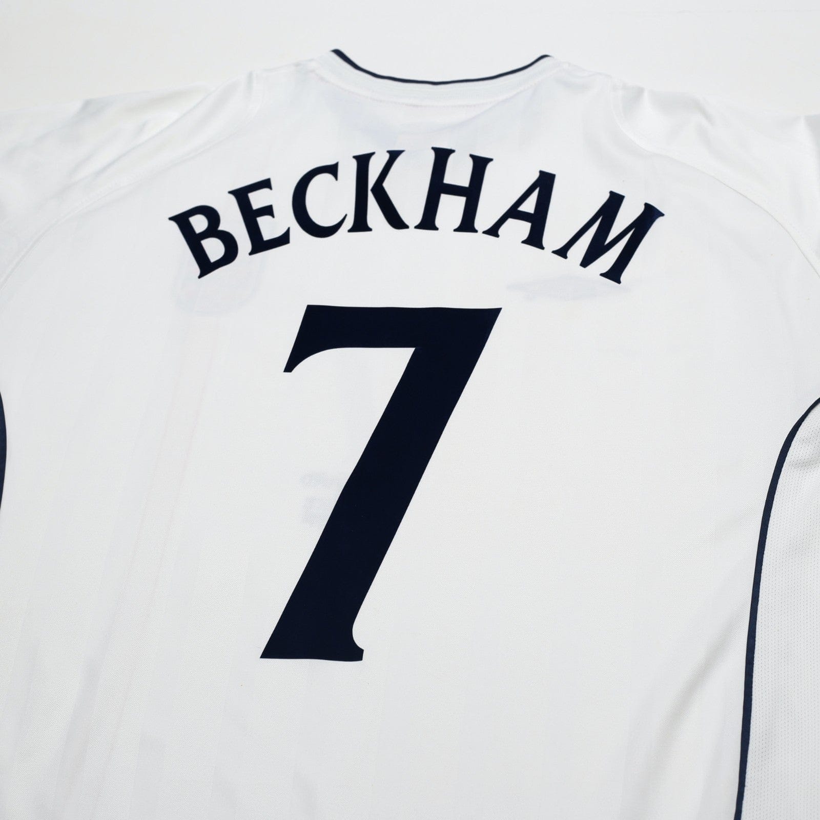 2001/03 Beckham #7 England Vintage Umbro L/S Home Greece Football Shirt (XL)