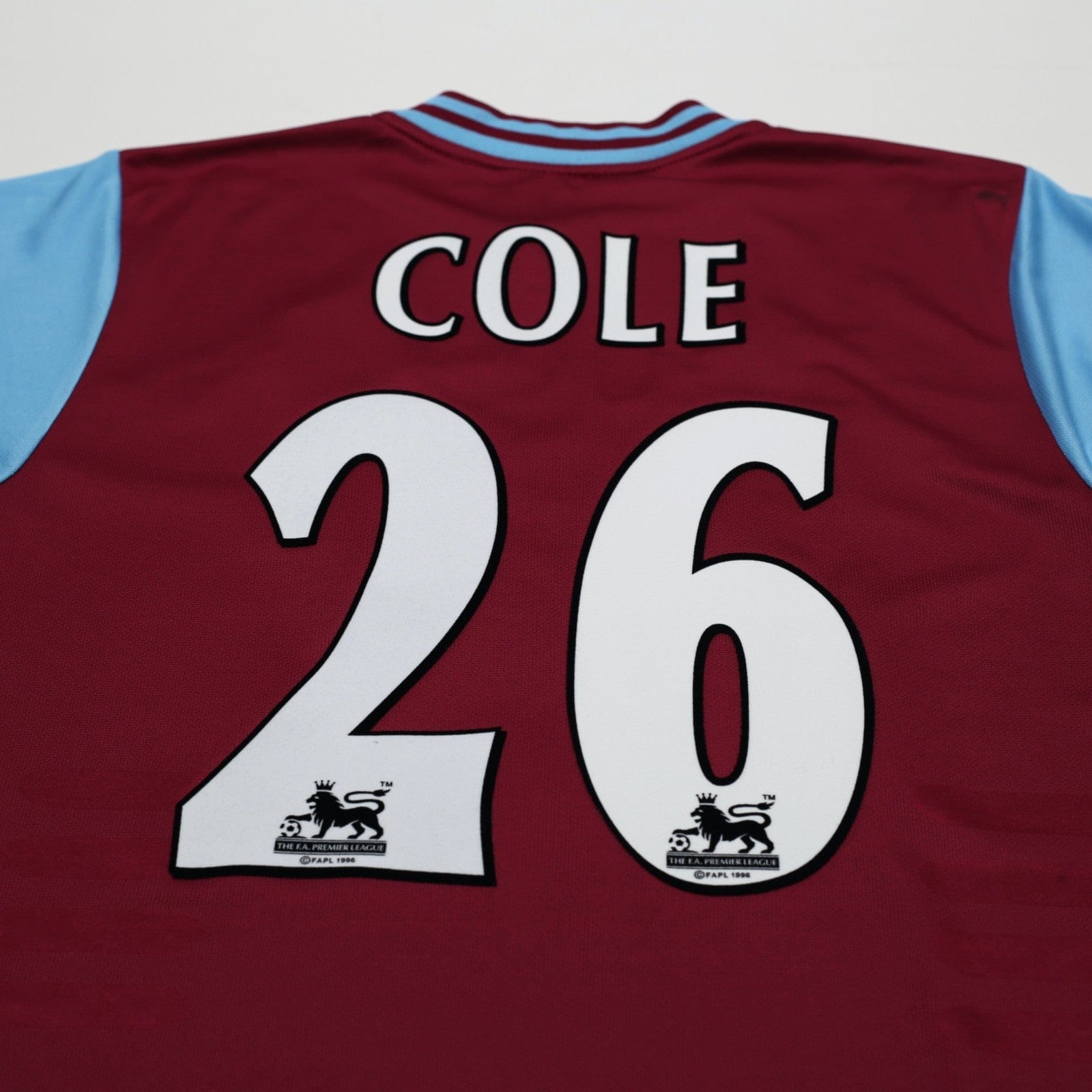 WestHam United 01-03 FILA ユニフォーム COLE 26 2001/03 Joe Cole #26 West Ham Vintage FILA Home Football Shirt (S