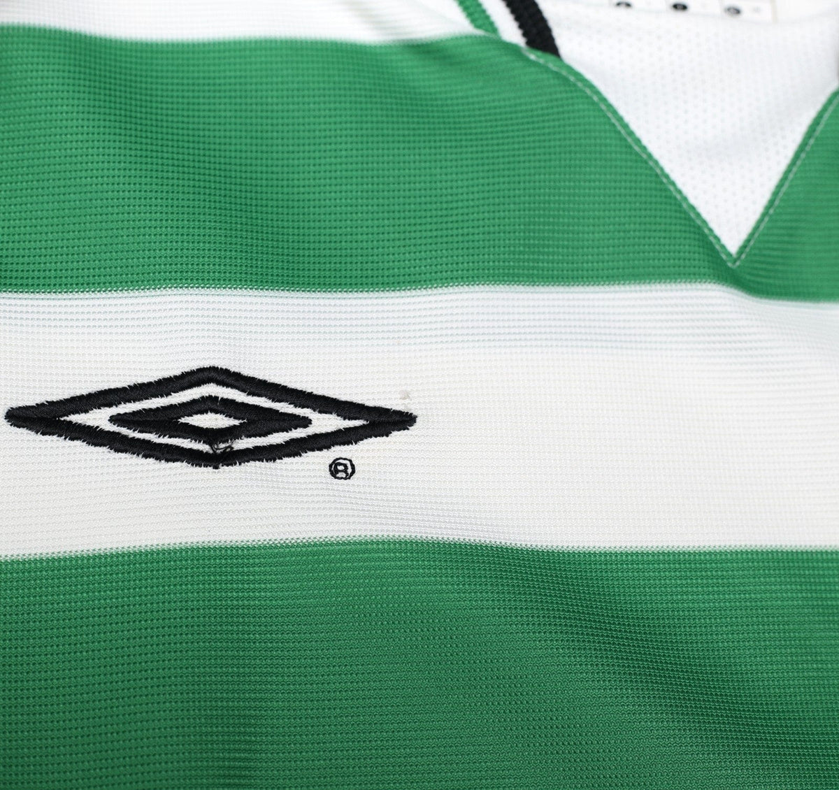 2001/03 LARSSON #7 Celtic Umbro European Home Football Shirt (L)