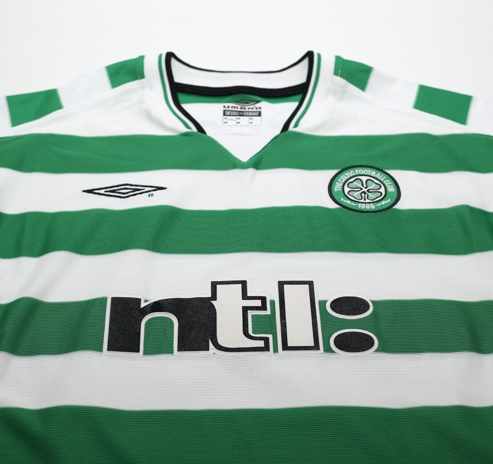 2001/03 LARSSON #7 Celtic Umbro European Home Football Shirt (L)