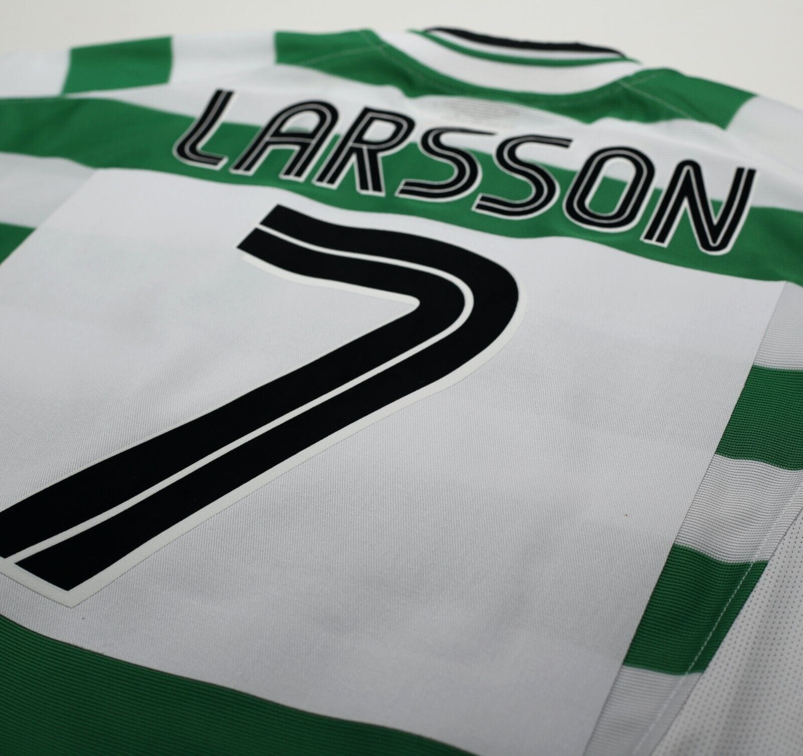 2001/03 LARSSON #7 Celtic Umbro European Home Football Shirt (S)