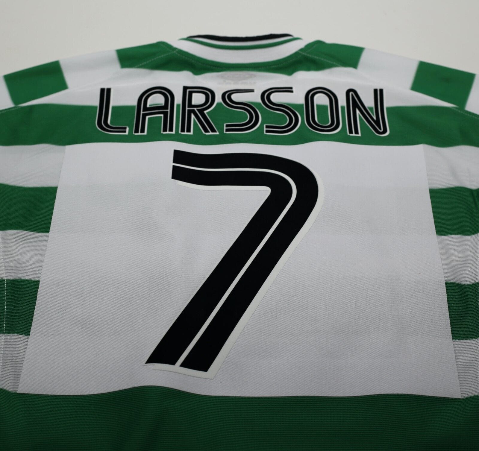 2001/03 LARSSON #7 Celtic Umbro European Home Football Shirt (S)