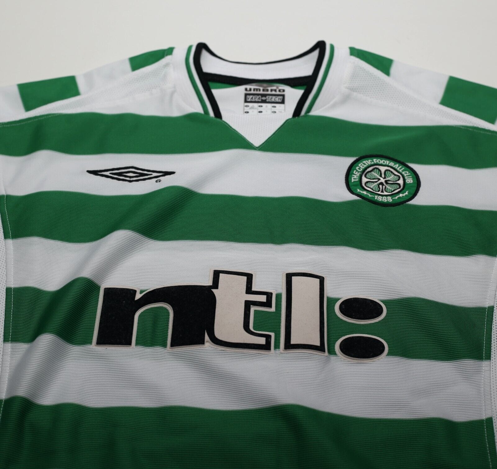 2001/03 LARSSON #7 Celtic Umbro European Home Football Shirt (S)