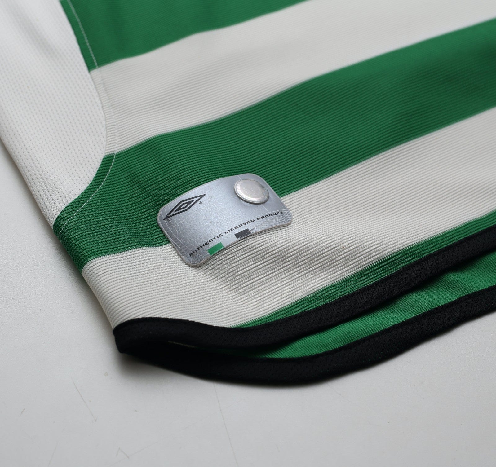 2001/03 LARSSON #7 Celtic Umbro European Home Football Shirt (XXL)