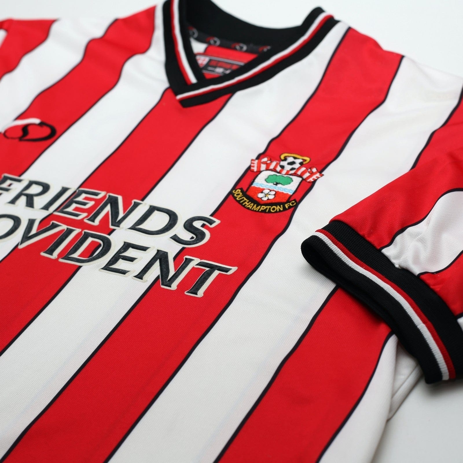 2001/03 Le Tissier #7 Southampton Vintage Saints Home Football Shirt (L)