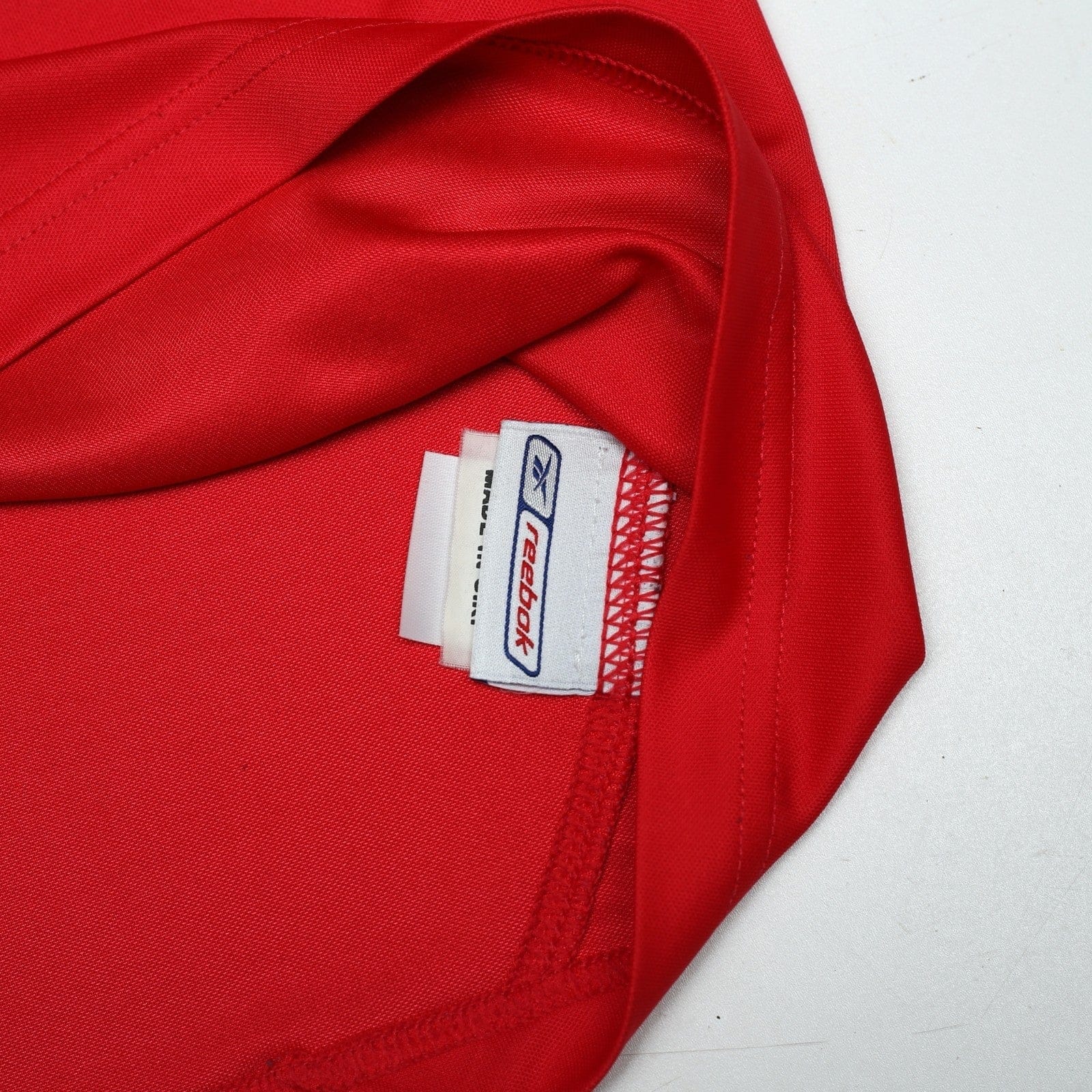 2001/03 Litmanen #37 Liverpool Vintage Reebok European Home Football Shirt (L)