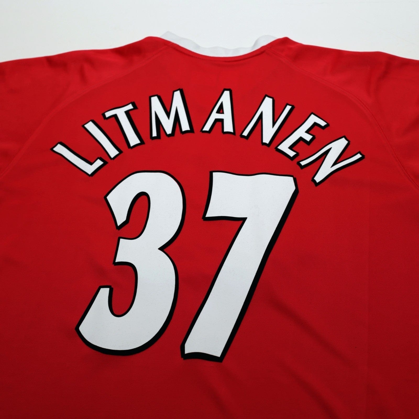 2001/03 Litmanen #37 Liverpool Vintage Reebok European Home Football Shirt (L)