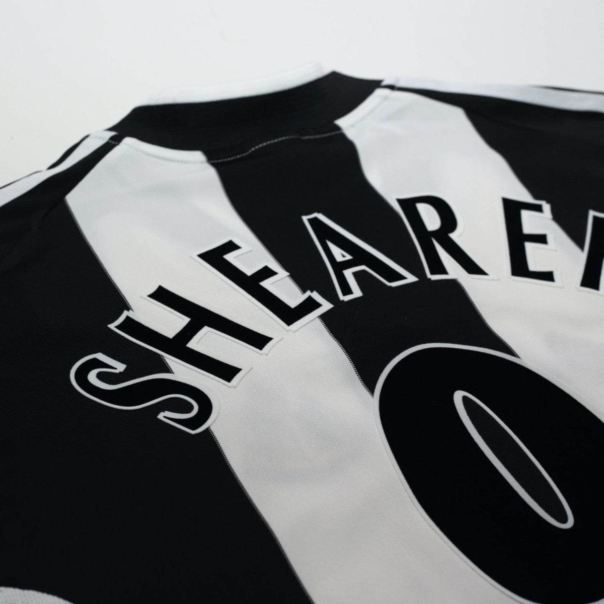 2001/03 Shearer #9 Newcastle United Vintage adidas Home Football Shirt (XL)