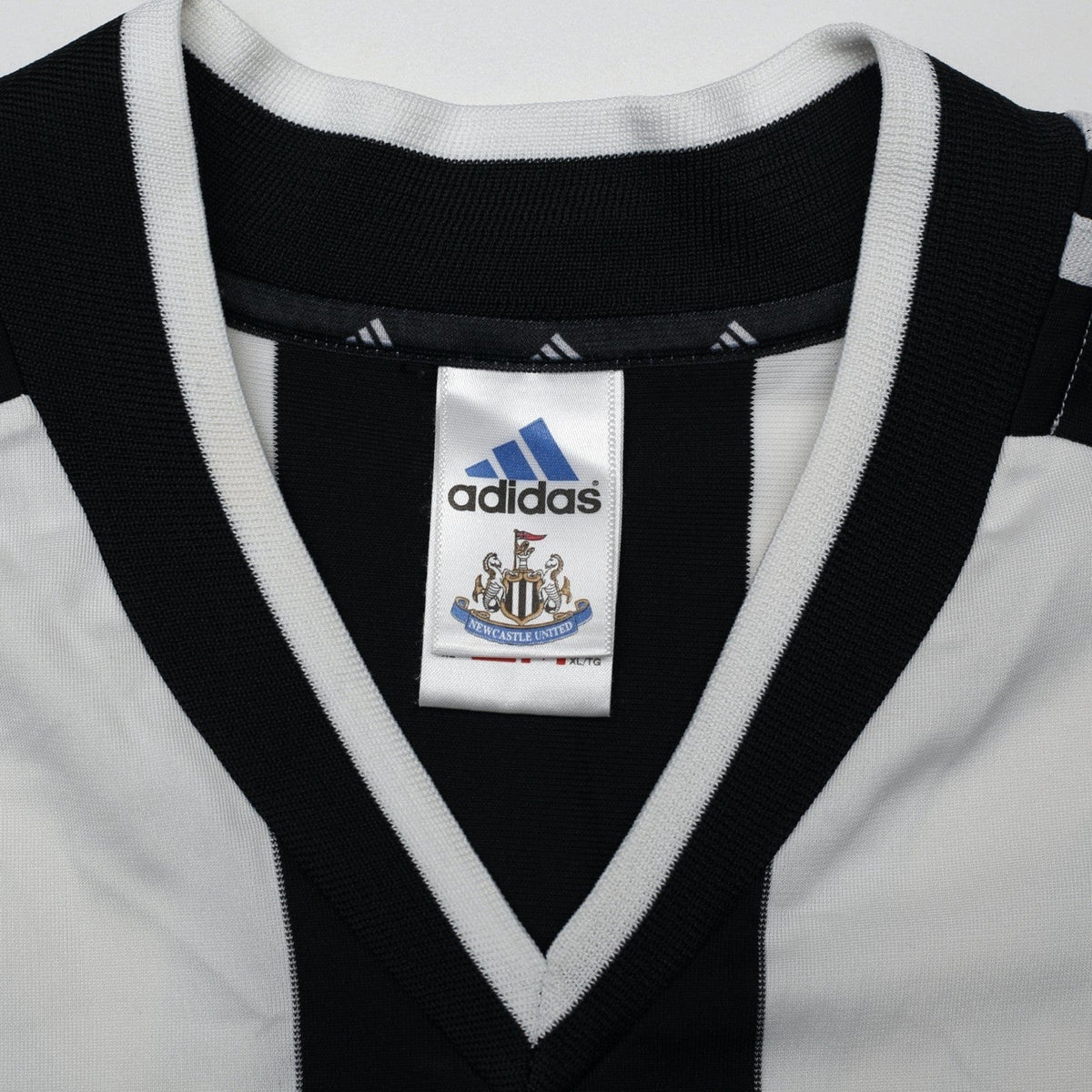 2001/03 Shearer #9 Newcastle United Vintage adidas Home Football Shirt (XL)