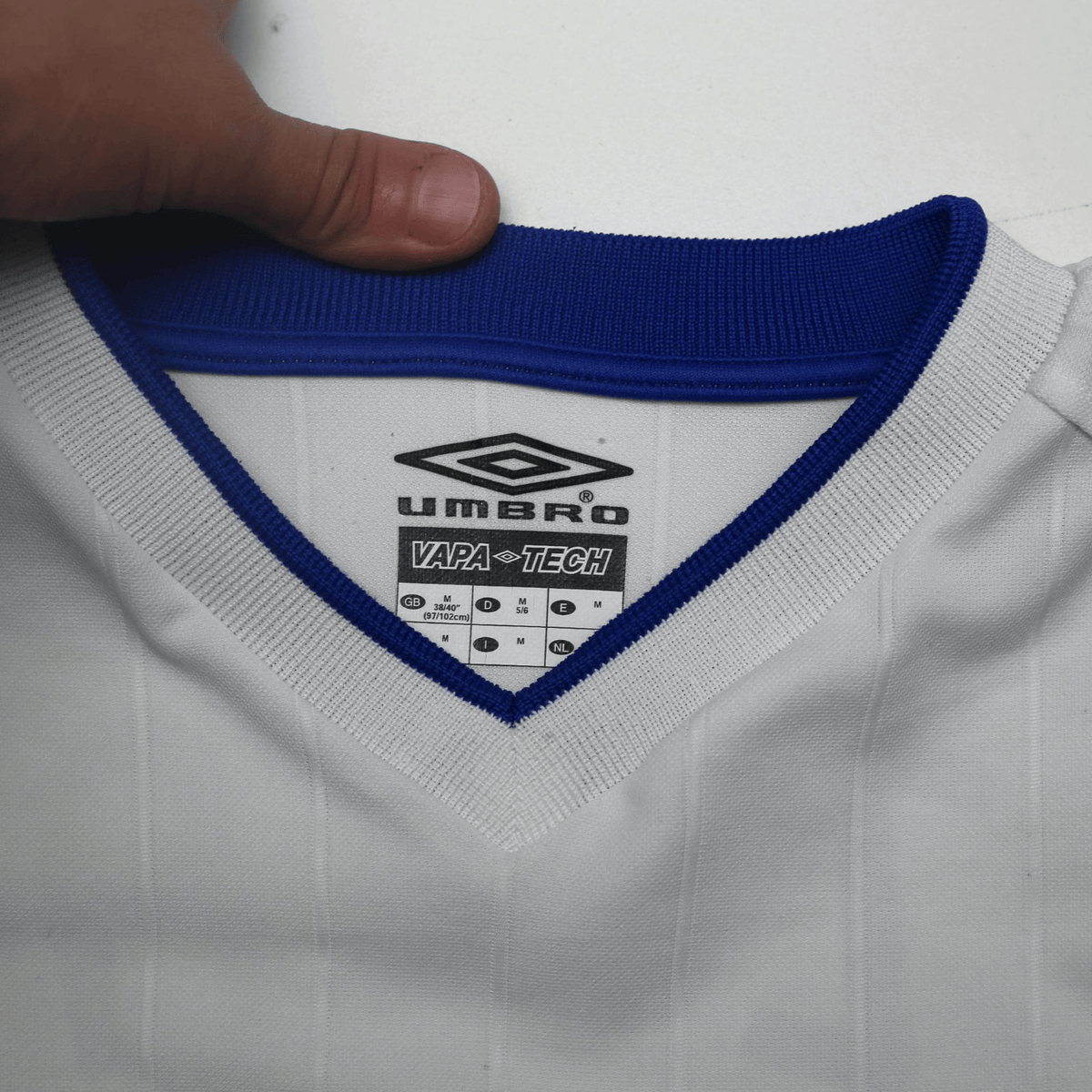 2001/03 Zola #25 Chelsea Vintage Umbro Away Football Shirt (M)
