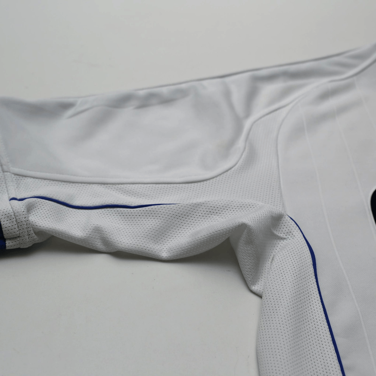2001/03 Zola #25 Chelsea Vintage Umbro Away Football Shirt (M)