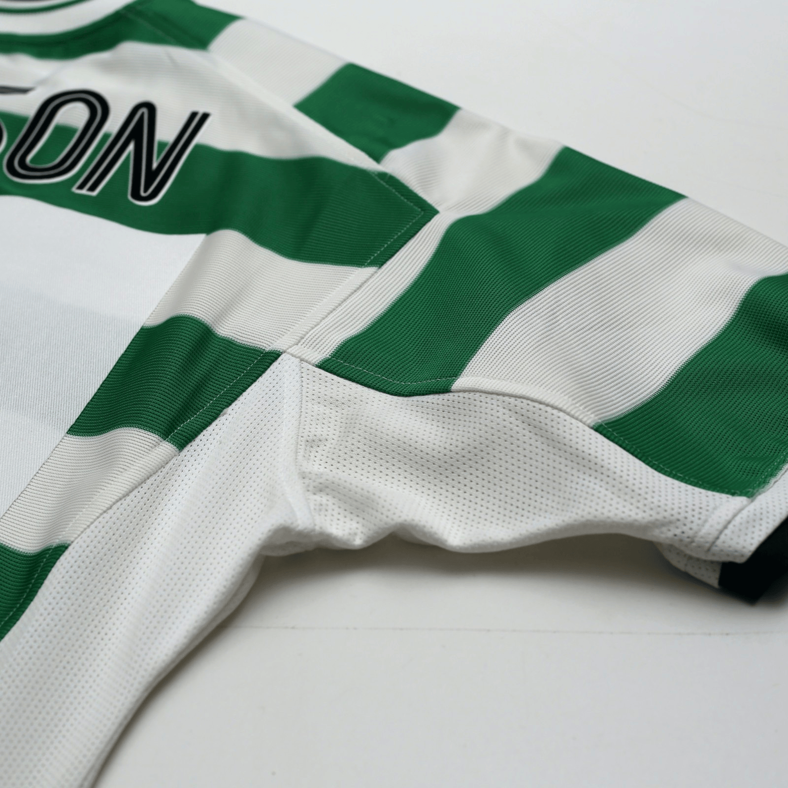 2001 Larsson #7 Celtic Vintage Umbro Home Football Shirt (S)