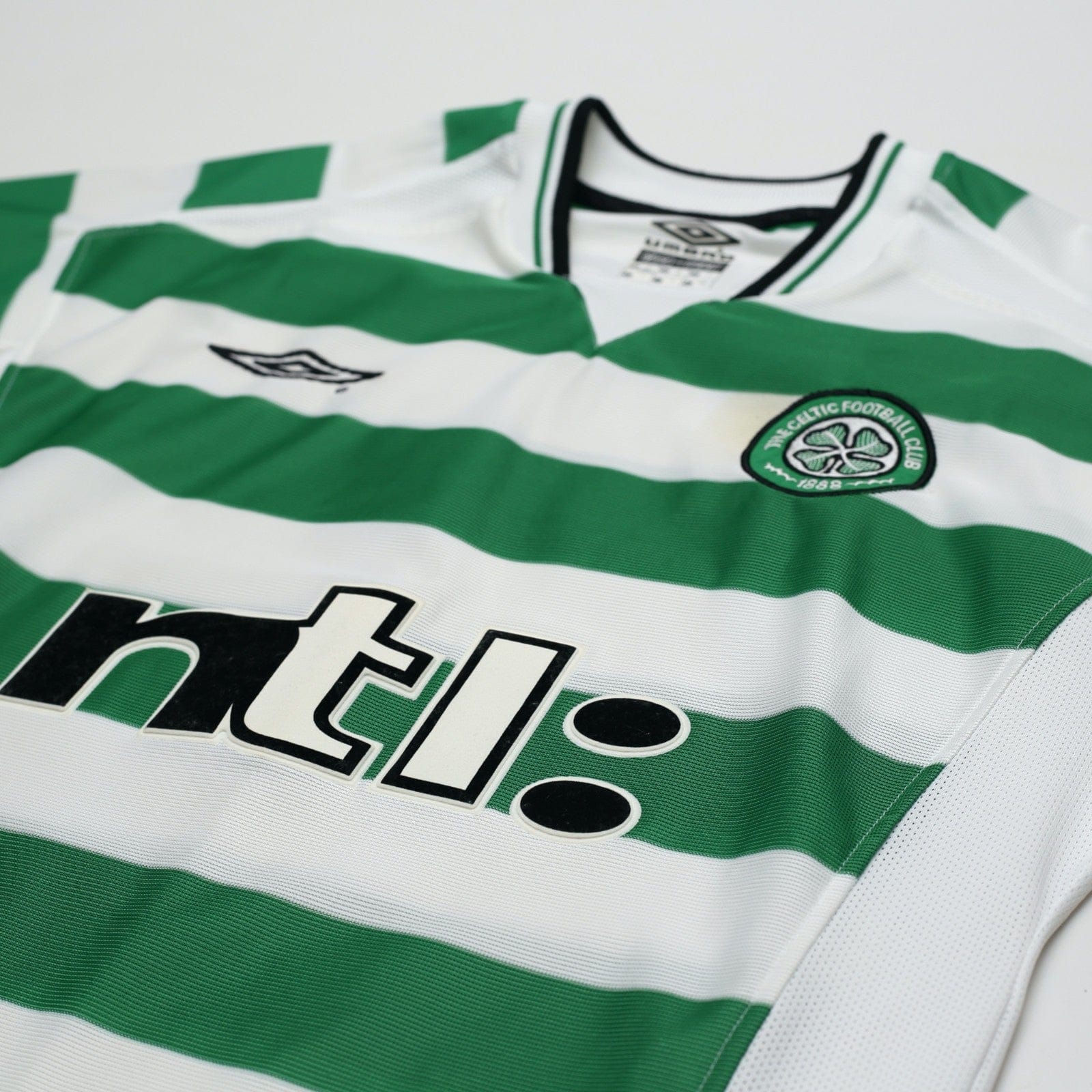 2001 Larsson #7 Celtic Vintage Umbro Home Football Shirt (S)