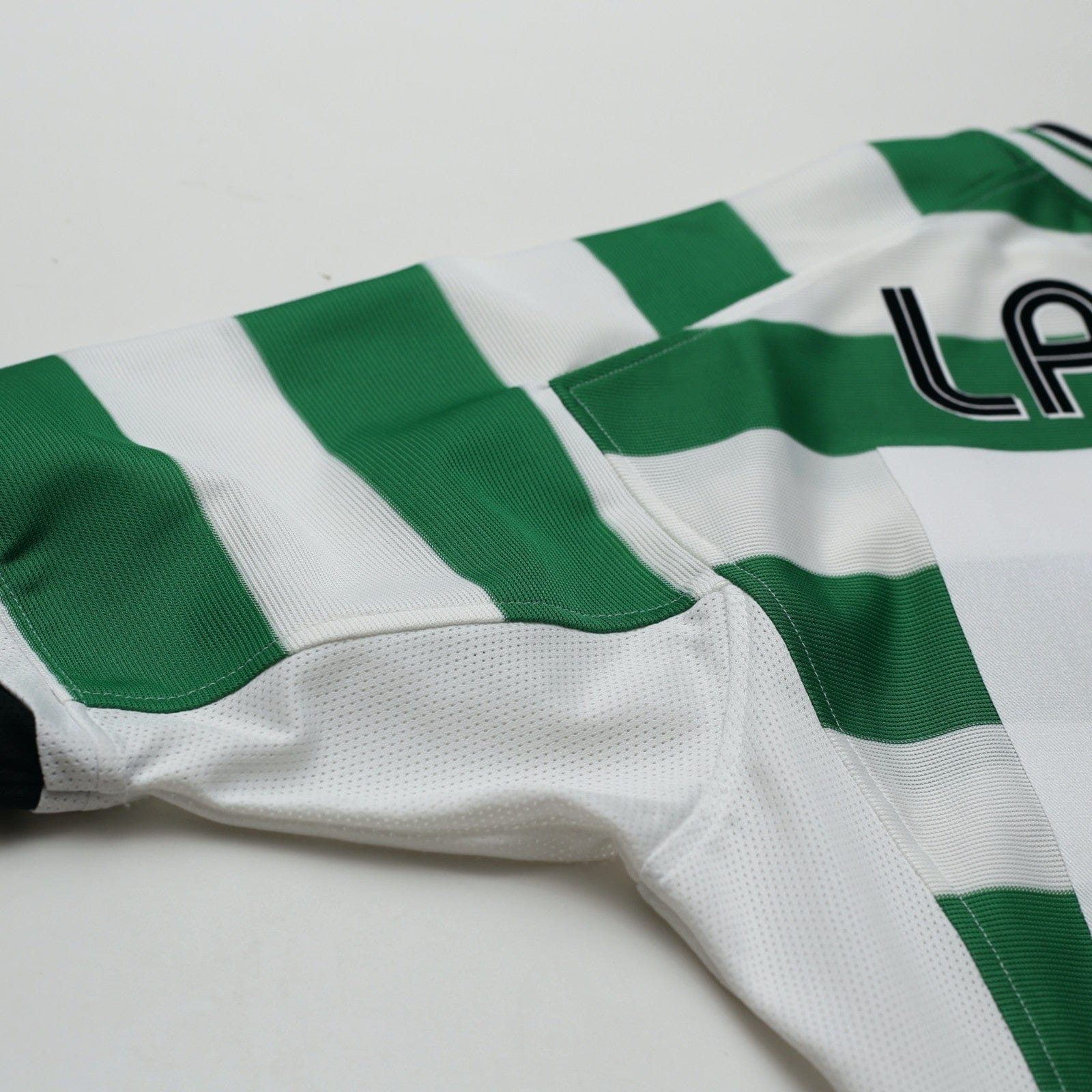 2001 Larsson #7 Celtic Vintage Umbro Home Football Shirt (S)