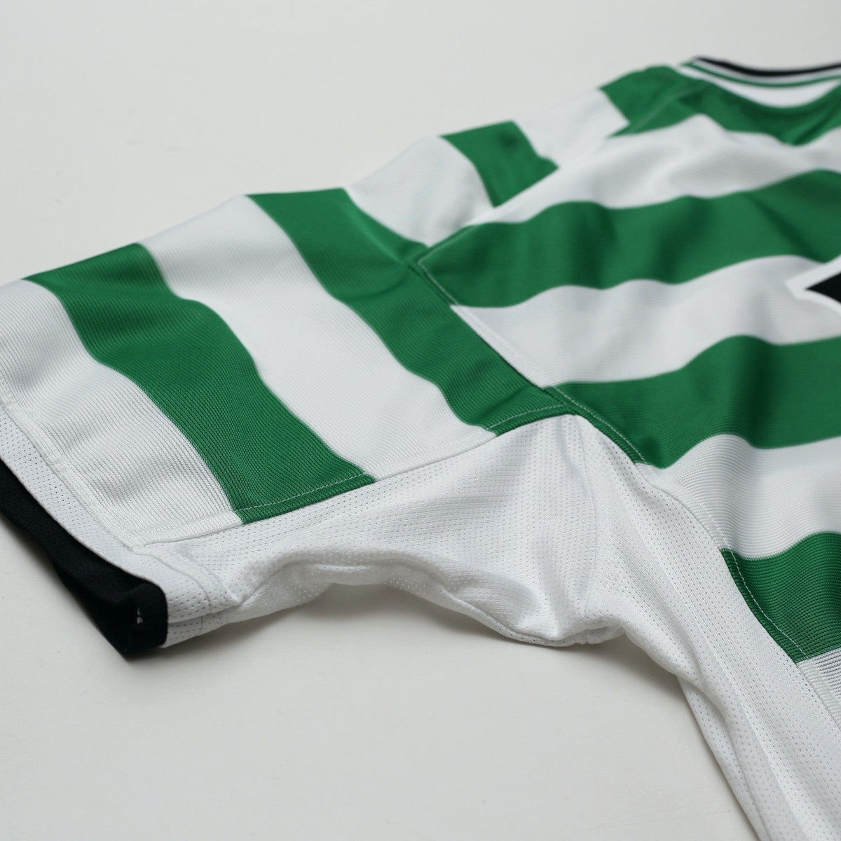 2001 Moravcik #10 Celtic Umbro Home Football Shirt (XL) Tom Boyd Testimonial