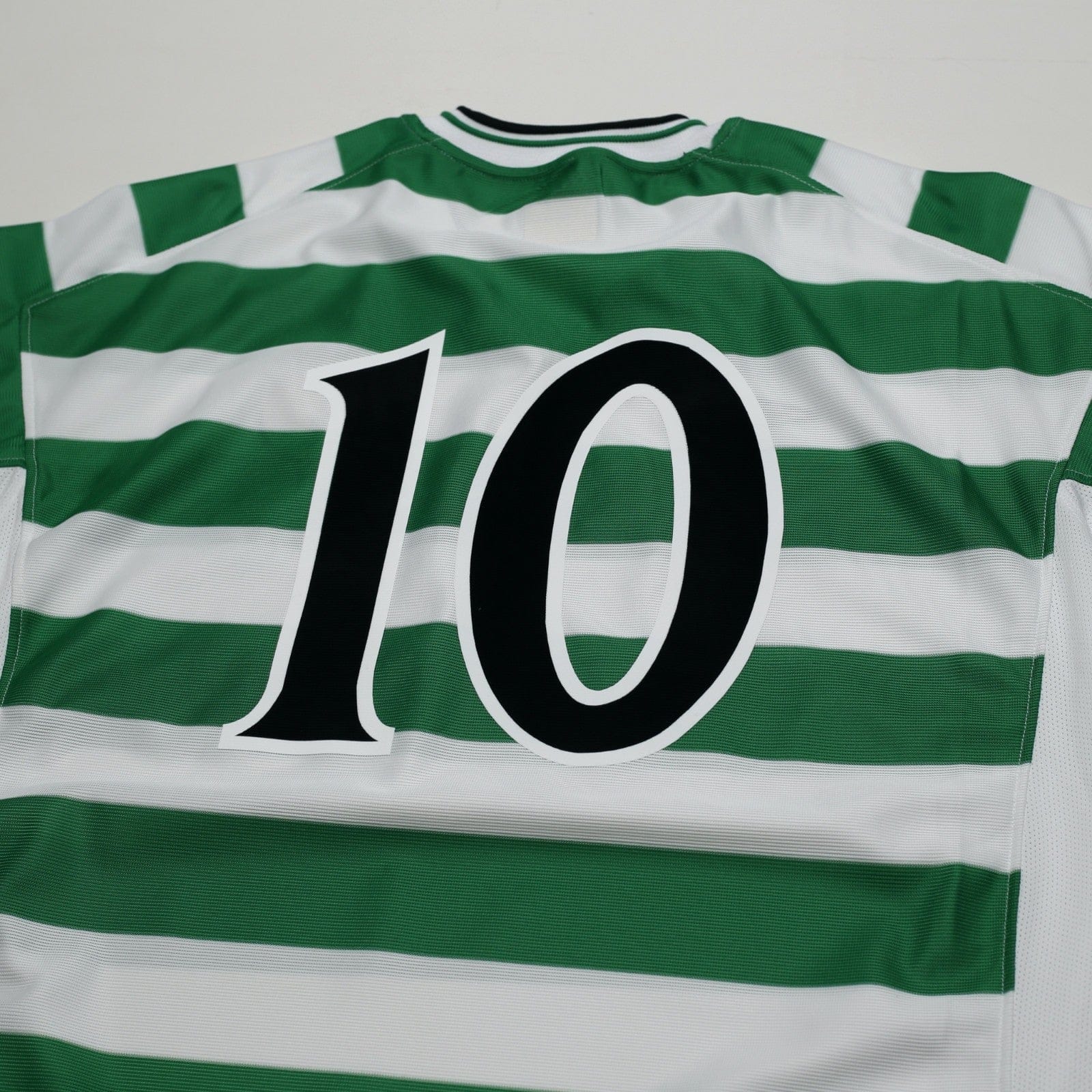 2001 Moravcik #10 Celtic Umbro Home Football Shirt (XL) Tom Boyd Testimonial