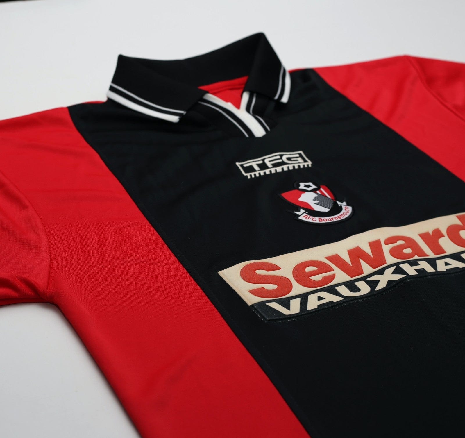 2002/03 BOURNEMOUTH Vintage TFG Home Football Shirt (M)