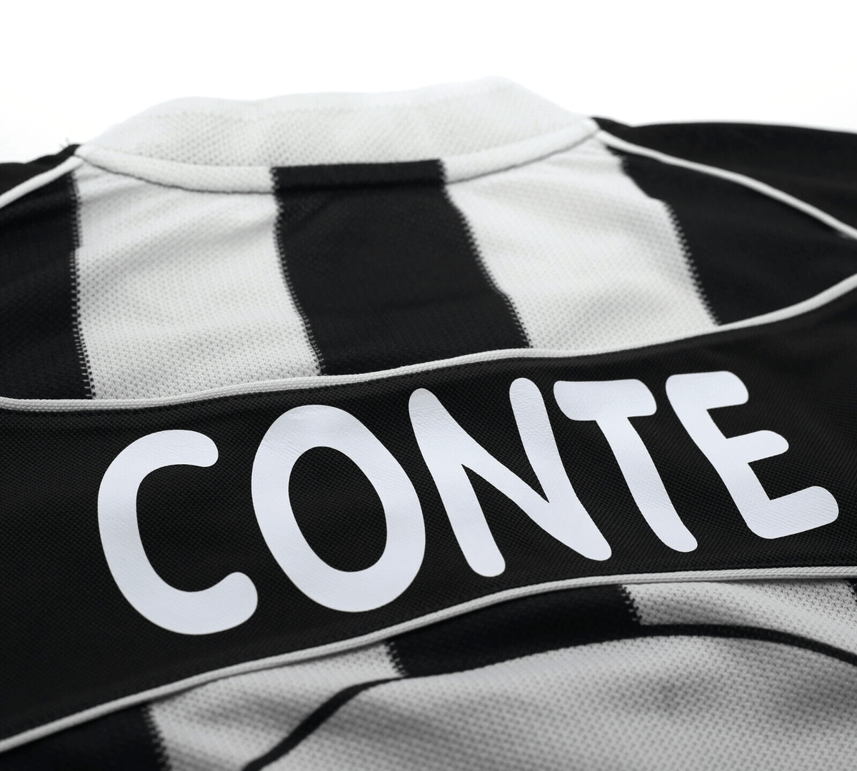 2002/03 CONTE #8 Juventus Vintage Lotto Home Football Shirt Jersey (L)