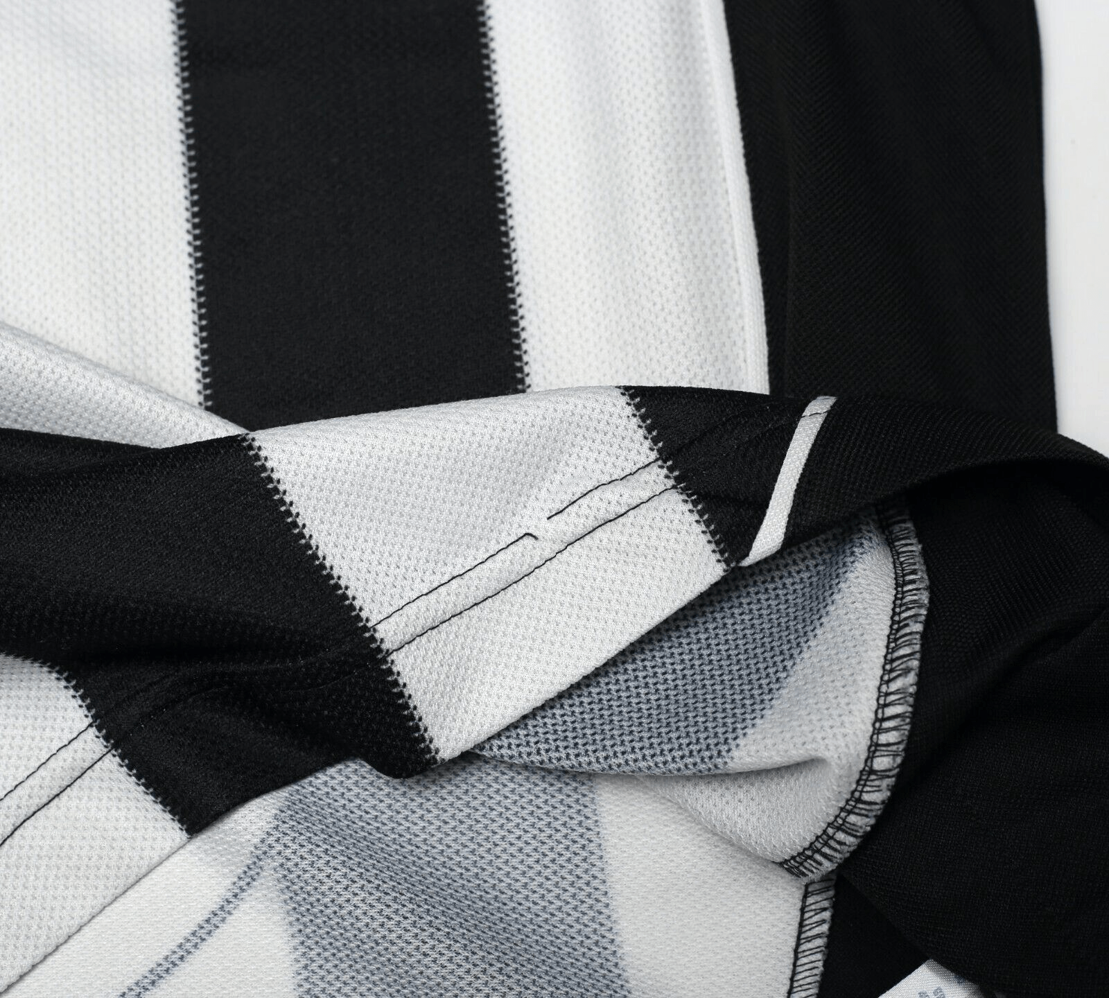 2002/03 CONTE #8 Juventus Vintage Lotto Home Football Shirt Jersey (L)