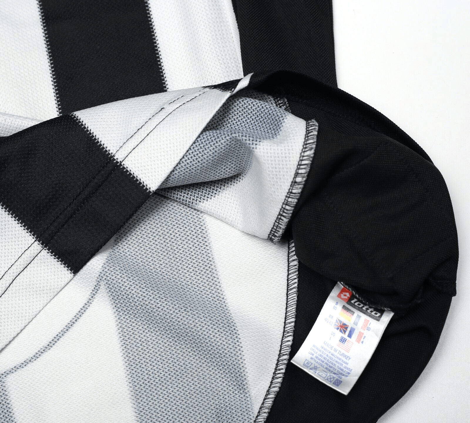 2002/03 CONTE #8 Juventus Vintage Lotto Home Football Shirt Jersey (L)