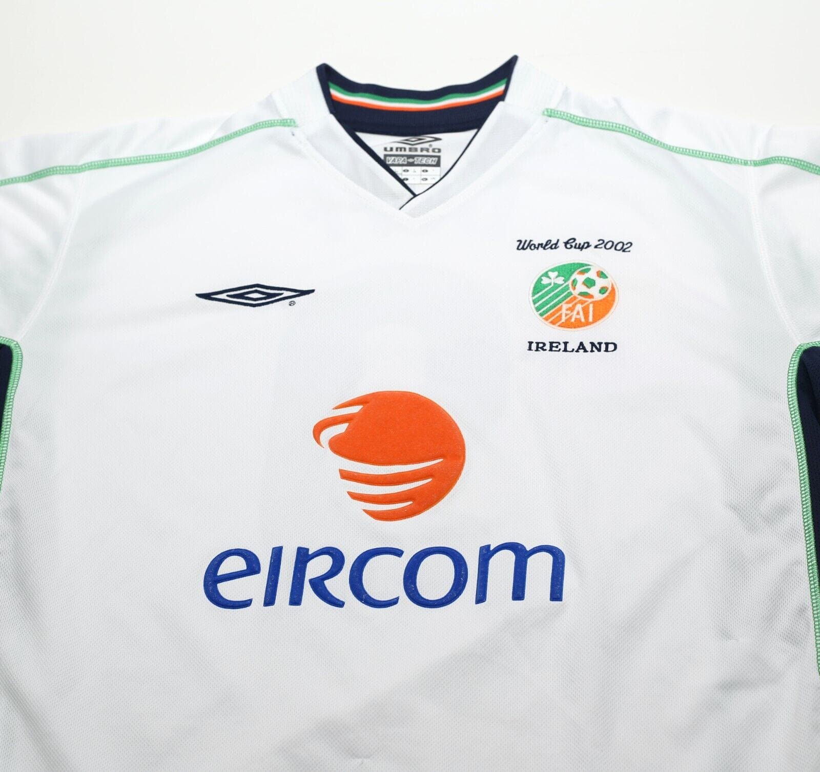 2002/03 DUFF #9 Ireland Vintage Umbro Away Football Shirt (L) World Cup 2002
