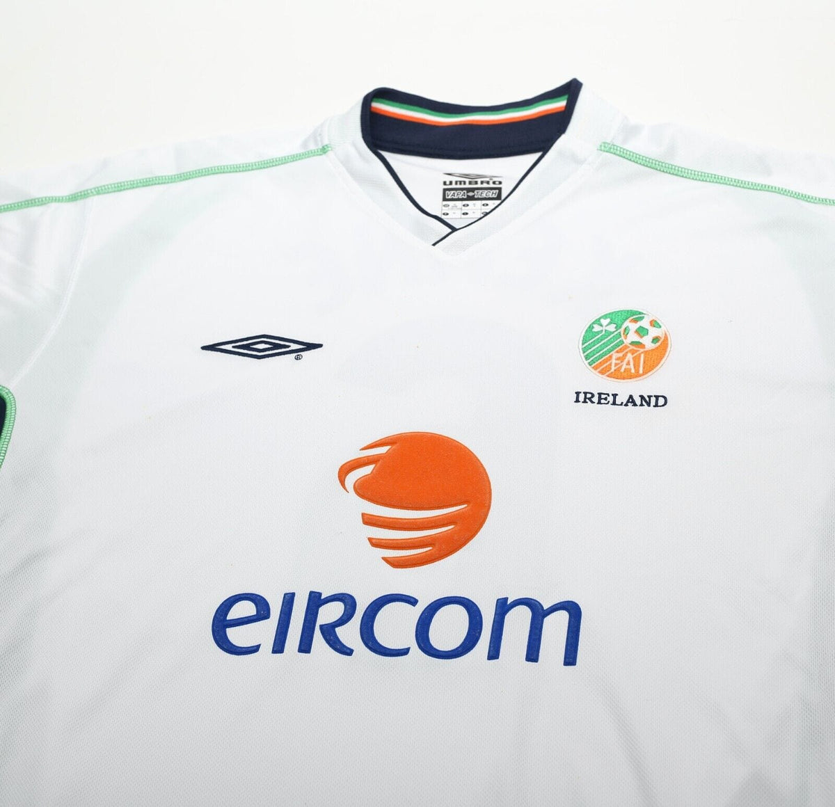 2002/03 KEANE #6 Ireland Vintage Umbro Away Football Shirt (XL)