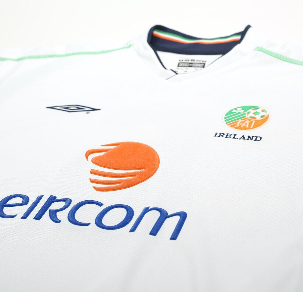 2002/03 KEANE #6 Ireland Vintage Umbro Away Football Shirt (XL)