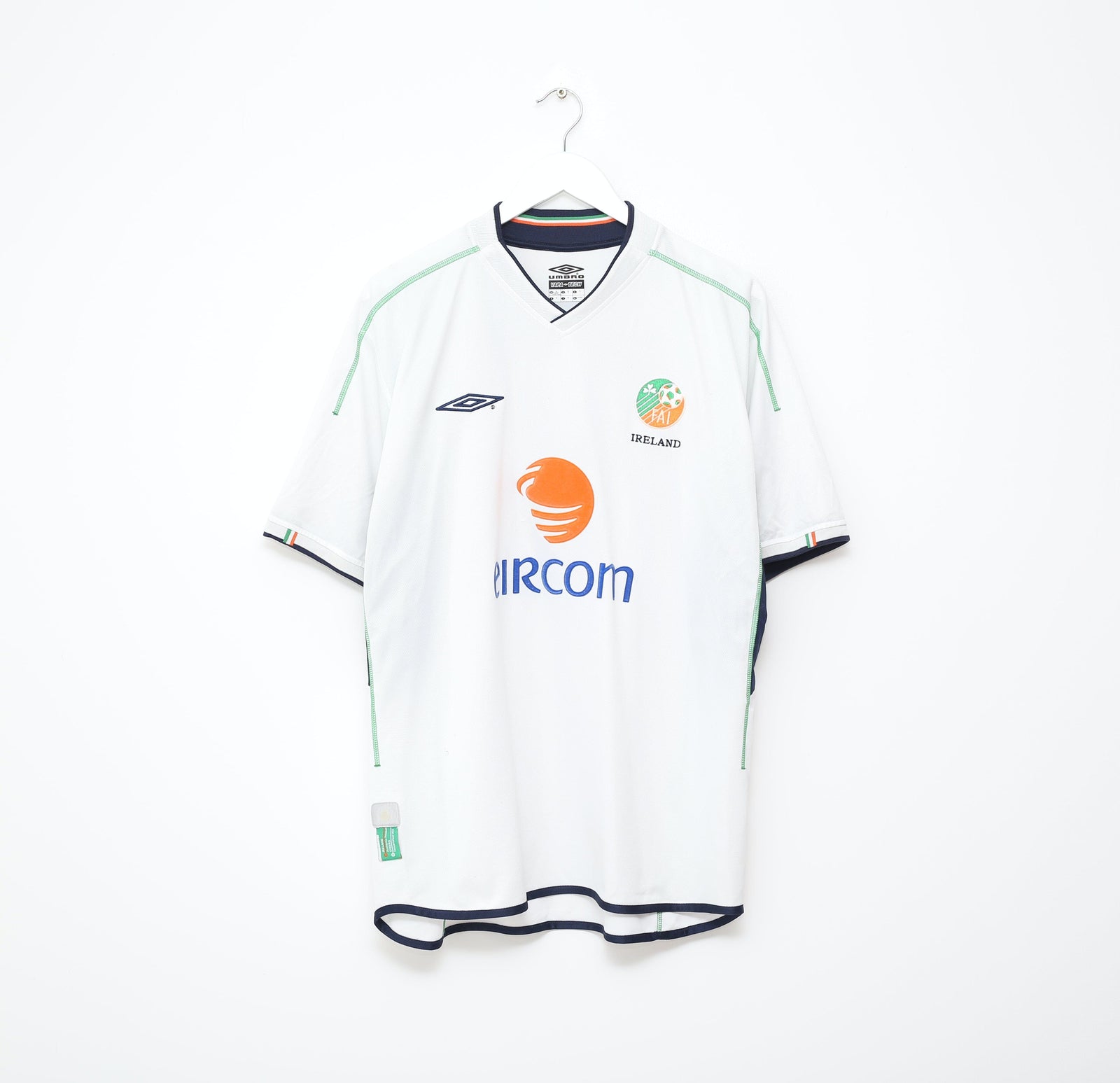2002/03 KEANE #6 Ireland Vintage Umbro Away Football Shirt (XL)